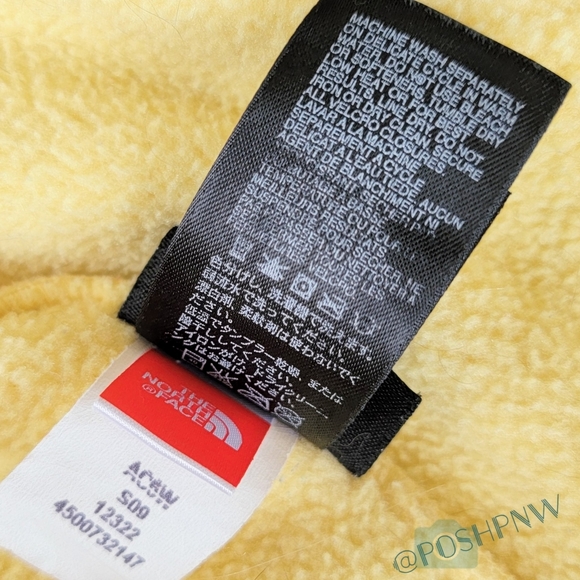The North Face Retro Denali Zip-Up Fleece - Picture 12 of 14